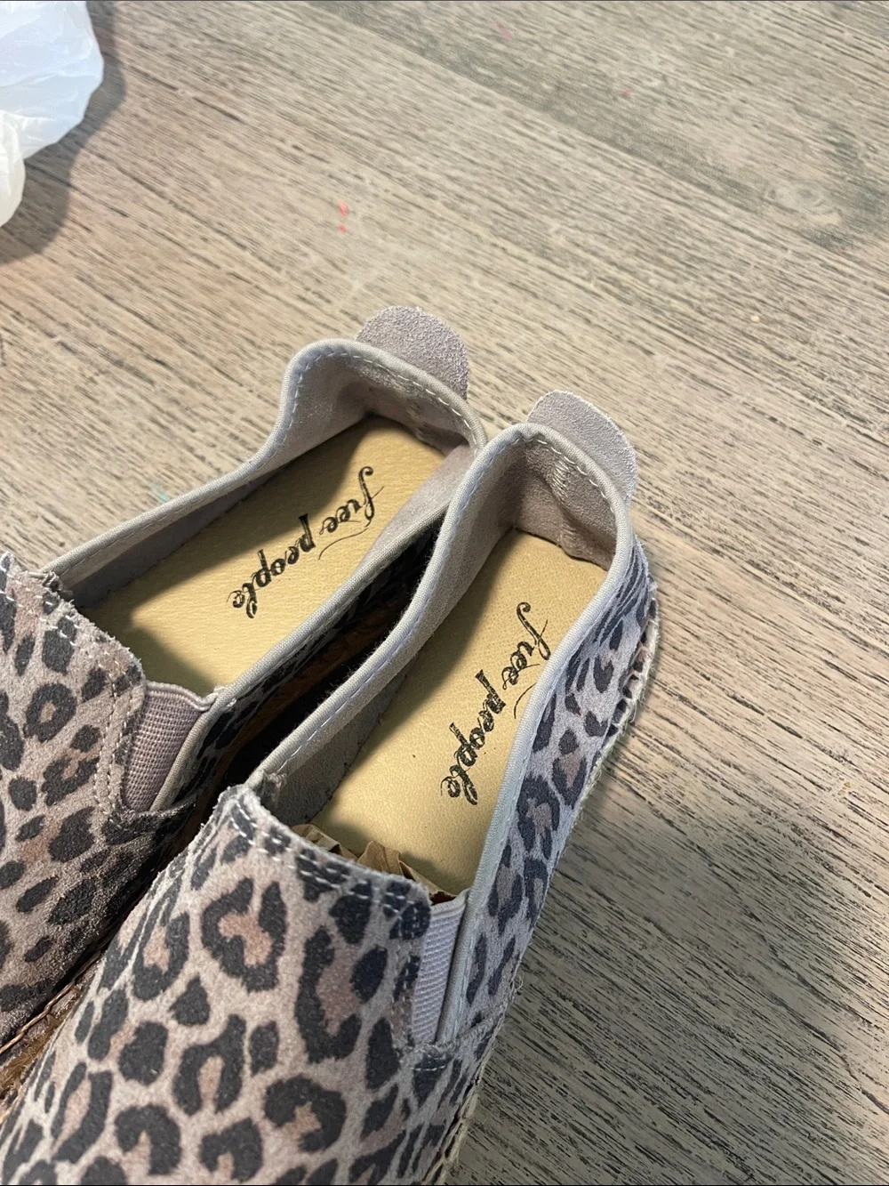 Free People Womens Canyon Slip On Size 7 Gray‎ Suede Leopard Espadrille Flat